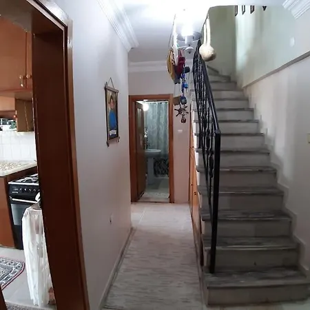 Deniz Ve Marina Manzarali Dubleks Daire شقة مرمريس